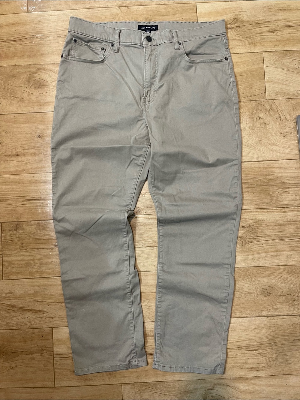 Lucky Brand Atheltic Fit Men’s Tan Casual Pants
